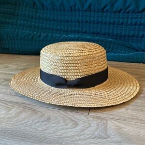 Lack of colour straw hat 56 cm small
